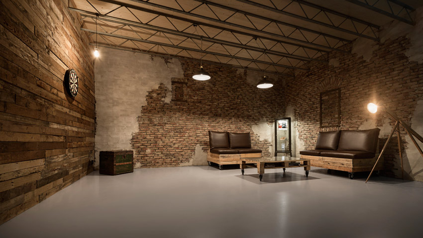 photostudio with pallets