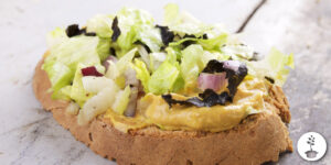 Pumpkin spread for bread - vegan recipe with lettuche and seeweed